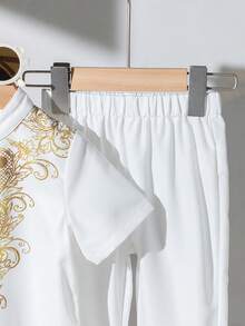 2pcs/Set Baby Boys Casual Short Sleeve White Robe & Pants Set, Robe With Slit Hem Design, Arabic Robe, Islamic Clothing, Kaftan, Saudi Arabian Attire, Boy Dress Robe, Basic Style Suitable For Spring, Summer, Autumn, Winter, Fit For 3 Months To 24 Months Baby Boys Baby Arabic Clothing Baby Boy Party Wear Arabic Dishdasha, Islamic Clothing, Kaftan, Saudi Arabian Outfit, Robe, Boys White Kurta, Boys White School Thobe, Boys Kurtas Baby Boy Traditional Clothes Baby Boy Traditional Outfit