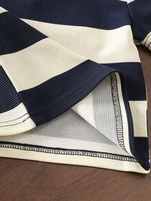 SHEIN 0-3岁婴幼儿男女通用夏季蓝杏条纹圆领短袖上衣搭配纯蓝色短裤套装，休闲运动风，适合户外、室内玩耍、亲子活动、夏季派对等场合。 - 寶藍色 - 查看 5