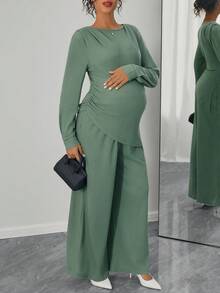 Momance Maternity Solid Waffle Knit Ruched Side Asymmetrical Hem Tee & Wide Leg Pants Set - Green - View 3