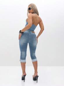 BABYPHAT 铆钉露背短款牛仔上衣，深V领口饰有金属装饰，夏季节日背心 - 淺色水洗藍 - 查看 5