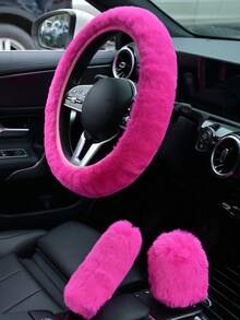 一套汽车方向盘套、换挡杆套和手刹套，冬季保暖绒面材质，弹性贴合，通用型汽车内饰配件