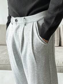 HUEFORM Quần xếp ly màu trơn có đai thắt lưng dành cho nam, quần ống đứng thông thường đa năng - Xám - Xem 7