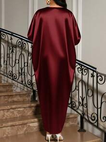 SHEIN Lady 四季皆宜的节日礼服/婚礼宾客/礼服/舞会礼服/金色/晚宴礼服/金色女士缎面提花前开衩连衣裙，休闲派对优雅 - 酒紅色 - 查看 2