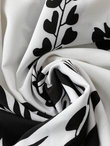 Franclia Women's Pleated Spaghetti Strap Crop Top & Mini Skirt 2 Piece Set, Sexy Midriff-Baring, Floral Print, Spring/Summer Two Piece Set Women Skirt Black And White Skirt Elastic Waist Skirt Set Long Skirt Sets Summer - Black and White - View 6