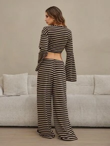 SHEIN Conjunto de pijama de pantalón y blusa de manga larga a rayas casual para mujer - Multicolor - Ver 2