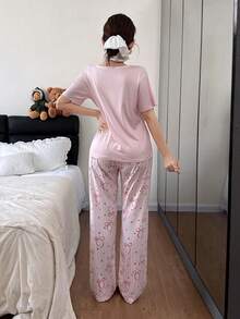 SHEIN 可爱蝴蝶结印花短袖长裤女士睡衣套装 女士睡衣套装 女士睡衣套装 女士睡衣套装 圆领睡衣套装 - 彩色 - 查看 2