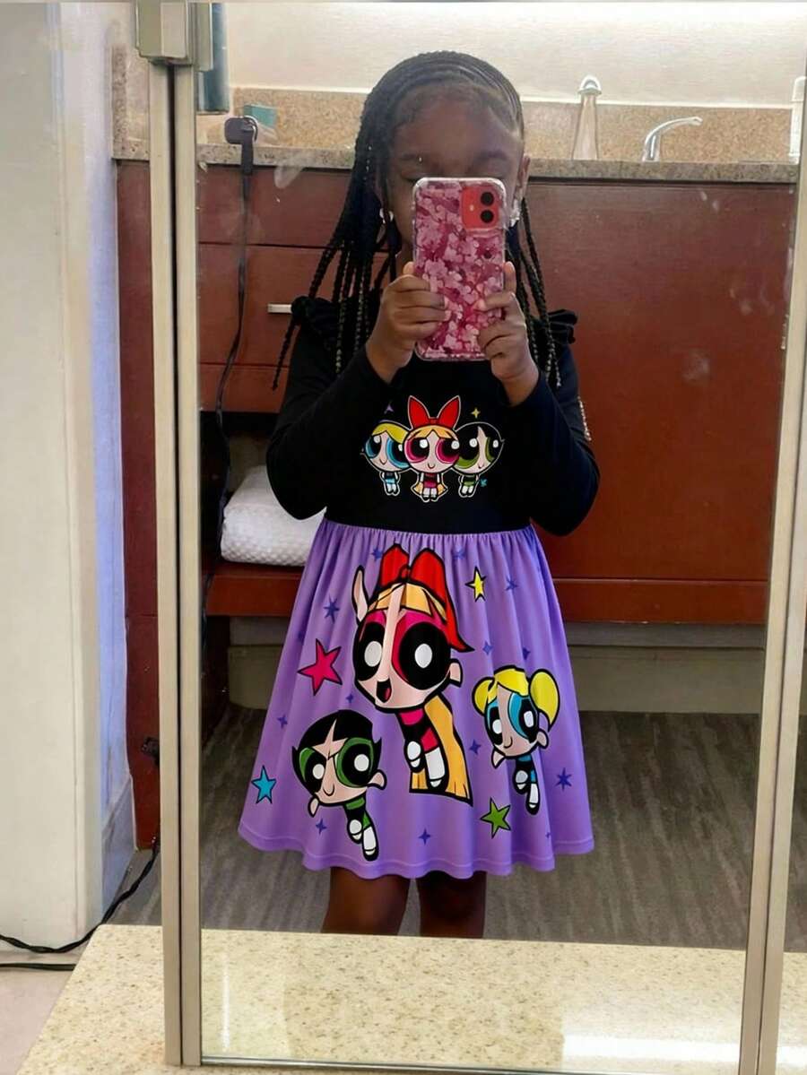 THE POWERPUFF GIRLS X SHEIN 小女孩可爱花朵、泡泡、毛茛图案圆领长袖针织拼接连衣裙 - 紫色 - 查看 1