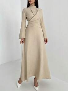 Aloruh Khaki minimalistischer Büro-Pendler-Outfit, strukturierter Stoff, neue Herbst/Winter Version, lange Glockenärmel, Stehkragen, geraffete Taille A-Linie langes Kleid für Frauen