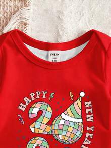 2件套婴儿男童男女通用3个月-3岁新年快乐2026图案红色圆领长袖连体衣带帽子，婴儿服装，男童套装，连体衣，派对装，节日套装，休闲日常装，适合春、秋、冬三季，红色婴儿套装，婴儿新年服装，红色连体衣，生日男童 - 紅色 - 查看 4