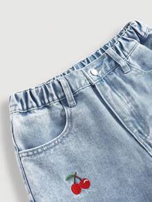 SHEIN Jeans rectos sueltos y cómodos con bordado de cereza, lavado claro y versátil, adecuados para uso diario en otoño e invierno, Año Nuevo, Navidad, Nochevieja, streetwear, escuela, hogar y viajes, para niñas preadolescentes - Lavado ligero - Ver 6