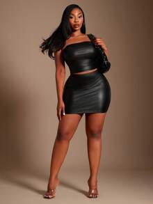 Radiana 大码女式纯色基础款黑色性感休闲迷你PU紧身包臀裙（含打底裤），秋季女装 - 黑色 - 查看 5