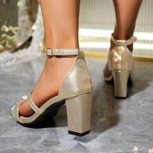 Sandalias minimalistas de tacón con tiras y puntera redondeada para mujer, con cierre de hebilla. Sandalias de tacón alto para mujer, modernas y sencillas. - Dorado - Ver 2