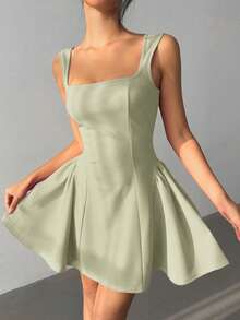 Aloruh Women's Fashionable Solid Color Bow Decor Backless Mini Dress, Summer - Green - View 5