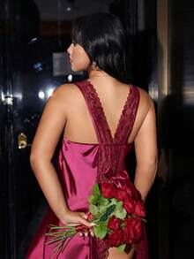 SilkySpell Plus Size Women's Wine Red Lace Patchwork Backless Sexy Criss-Cross Bow Decor Faux Silk Slip Dress - Burgundy - View 3