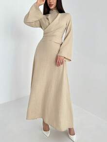 Aloruh Khaki minimalistischer Büro-Pendler-Outfit, strukturierter Stoff, neue Herbst/Winter Version, lange Glockenärmel, Stehkragen, geraffete Taille A-Linie langes Kleid für Frauen