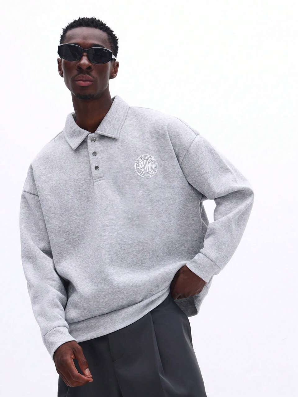 SUMWON Langarm Polokragen Sweatshirt mit kleinem rundem Logo Branding, Lässig Knopfleiste, Regular Fit, unifarben