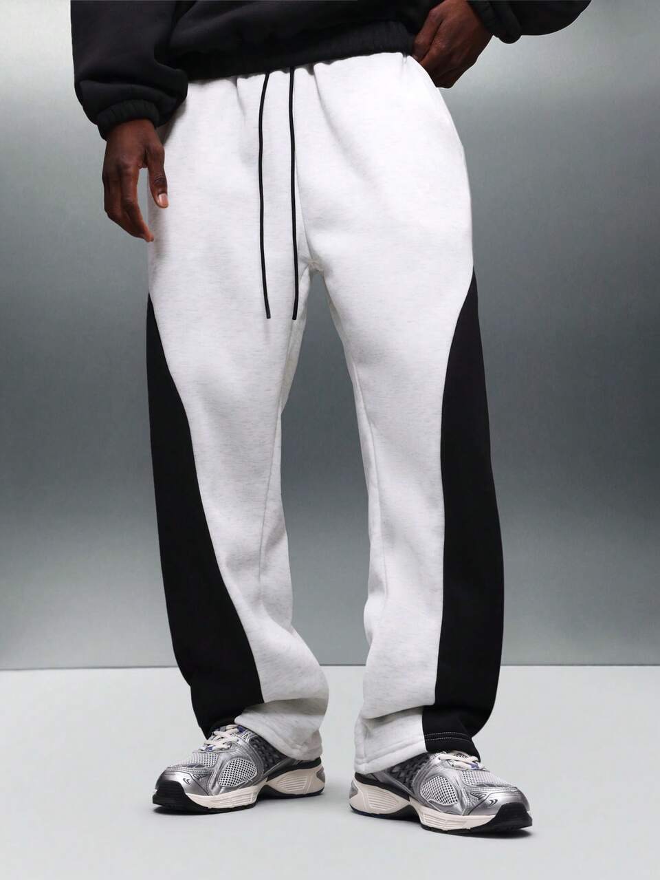 PLAYBOY X SUMWON Relaxed Joggers With Contrast Panels