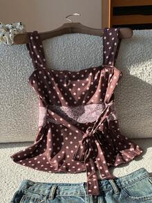 Comfortcana 2025秋冬新款时尚女装夏季撞色蕾丝波点印花宽肩带上衣，适合夏季、圣诞节、新年等各种场合，也可作为派对、沙滩、休闲度假波点上衣穿着。 - 棕色 - 查看 2