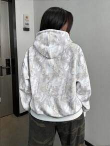 Rovax Leaf Camouflage Fashionable Street Style Women's White Sweatshirt Perfect For Fall/Winter Women's Gift Holiday Sweatshirt Fashion Stylish T-Shirt Attractive Sweatshirt & Sweatpants Sibling Gift Sister Gift Mother's Day Gift Funny Sweatshirt Casual Minimalist Fashion Sweatshirt - Light Grey - View 2