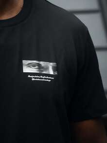 Heavens Edit Herr-T-shirt med kort ärm, rund hals, slim fit och slogan, sommar, avslappnad passform - Svart - Visa 4