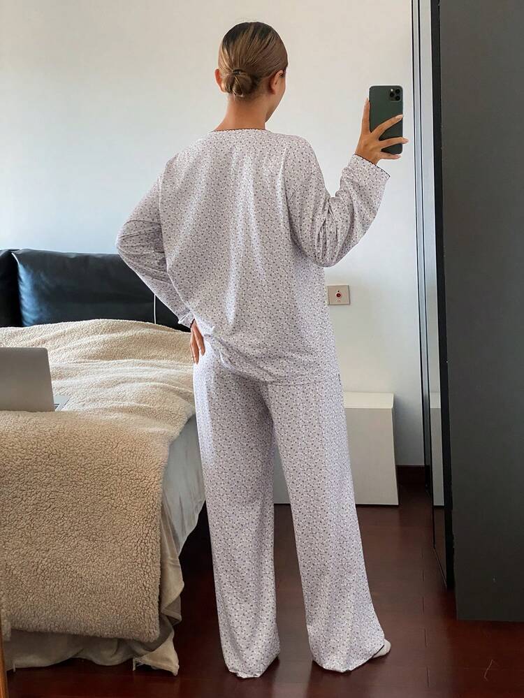 Floral Contrast Color Curved Embroidered Trim Loose Women Pajama Set