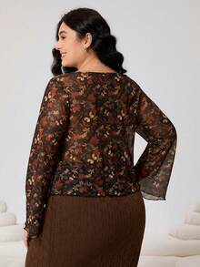 SHEIN EZwear قميص تي شيرت طويل الأكمام ذو أكمام واسعة مع عقدة أمامية، طباعة زهور صغيرة، قماش مطاطي شبكي، مناسب للكاجوال والمواعدة والتنقل والحفلات، مقاسات كبيرة - متعدد الألوان - مشاهدة 2