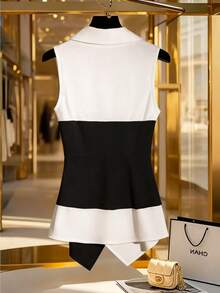 GlowEve Camiseta sin mangas de mujer con cuello en V plisado, ajustada y con bajo asimétrico para la oficina y el trayecto, de dos tonos - Blanco y Negro - Ver 2