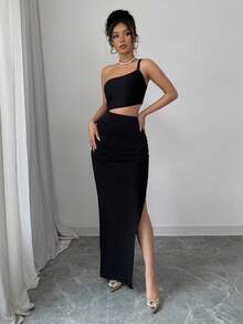 Selianne Mermaid-Inspired One-Shoulder Ruched Waist Dress - Black - View 3