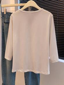 EMERY ROSE Y2K风格V领七分袖T恤，醒目图案，休闲时尚女式上衣，春夏佳礼 - 卡其色 - 查看 2