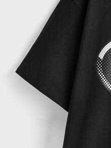 BATMAN X SHEIN 男女款休闲宽松蝙蝠徽标落肩 T 恤夏季 - 黑色 - 查看 5