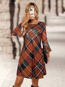 EMERY ROSE Đầm dài vừa cổ tròn họa tiết hình học thường ngày dành cho nữ - Màu nâu tối - Xem 6