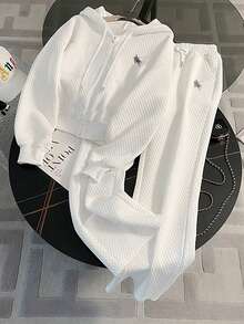 Resyla Embroidered Minimalist Hooded Zip-Up Sweatshirt Set, Gift For Friends - White - View 3