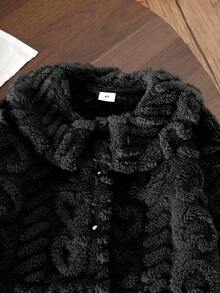 SHEIN Chaqueta con botones y cuello de solapa de manga larga con estampado de corazón de tejido de jacquard acanalado reversible de color café + accesorio de sombrero para niñas pequeñas, combinado con un mono de punto acanalado de 12*4 de color negro, adecuado para uso diario en otoño/invierno, viajes al aire libre, fiestas - Multicolor - Ver 6