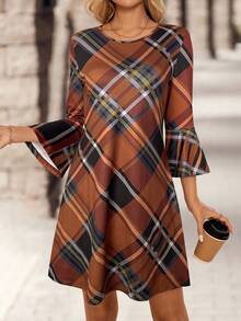 EMERY ROSE Đầm dài vừa cổ tròn họa tiết hình học thường ngày dành cho nữ - Màu nâu tối - Xem 3