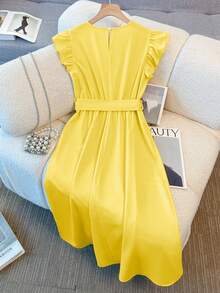 Franclia 优雅法式高端度假通勤百搭圆领短袖弹力腰身珍珠纽扣装饰舒适柔软无弹杏色女士中长连衣裙，春夏款 - 淡黃色 - 查看 2