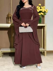 Modelyn Gaun Pesta Elegan Wanita dengan Hiasan Renda dan Lengan Mengembang - Coklat - View 4