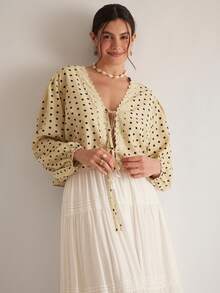 Freevana 大码女式优雅杏色波点印花长袖露脐系带蝴蝶结上衣，适合秋冬季和春季情人节旅行 - 杏色 - 查看 1