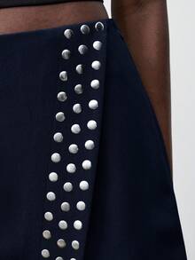 Maija 女士纯色铆钉设计不对称休闲短裙，都市通勤商务休闲风，优雅OL装扮，适合春夏及情人节穿着。 - 藏蓝色 - 查看 3