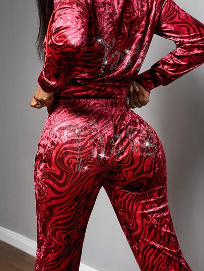 Slaydiva 2025秋冬新款音乐节假日西式游牧风生日派对毕业季学生日常街头基础百搭休闲Y2K高街辣妹连帽拉链外套+修身喇叭裤后臀热钻字母红色水波纹图案天鹅绒女式两件套，返校季，毕业季