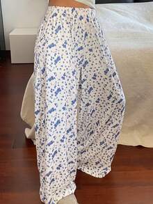 DAZY Quần ngủ nữ cạp chun họa tiết hoa Ditsy rộng rãi - trắng - Xem 4