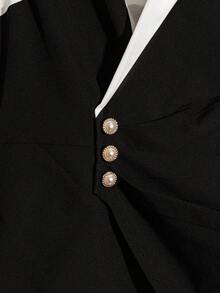 GlowEve Camiseta sin mangas de mujer con cuello en V plisado, ajustada y con bajo asimétrico para la oficina y el trayecto, de dos tonos - Blanco y Negro - Ver 3