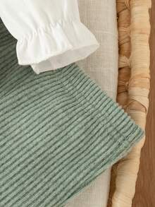 SHEIN Bộ 2 món/Bộ trang phục thường ngày cho bé gái sơ sinh, áo dài tay cổ bẻ phối màu và quần len rộng rãi - màu xanh lá - Xem 6