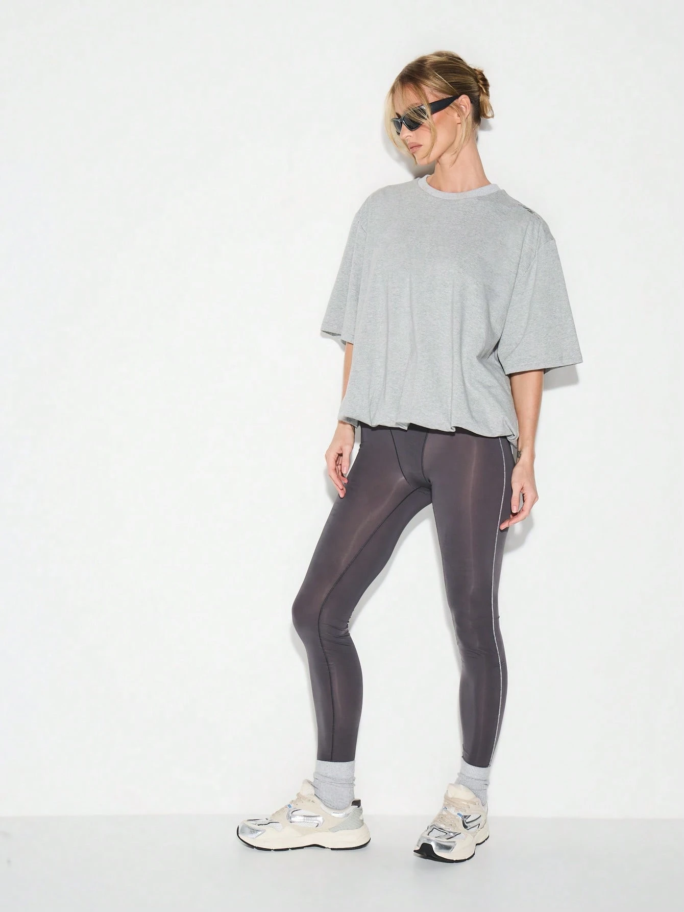 KIZN Bubble Hem Crew Neck Tee