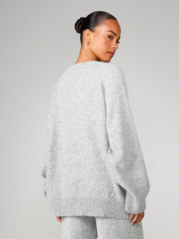MISSGUIDED Oversized Knit Sweater With Embroidered Logo Cozy Pullover Jumper Fall Winter Casual Loungewear