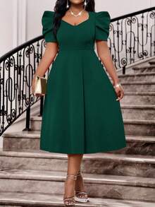 SHEIN Lady 春夏优雅通勤/办公室/派对/婚礼/鸡尾酒会/音乐会/音乐节红色针织甜心领喇叭袖羊腿袖中长短袖大码连衣裙/生日/活动礼服/婚纱/节日礼服/夏季女装/夏季连衣裙/婚礼宾客礼服/女士生日装/生日派对服装/女士节日服装/女士音乐会服装/女士邮轮服装 - 墨綠色 - 查看 3