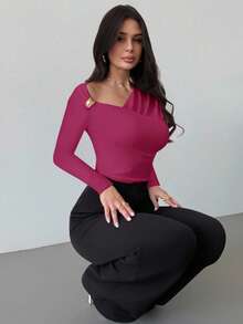 Firerie Áo thun nữ màu trắng dáng ôm, tay dài, vai bất đối xứng, eo nhún, đính kim loại, kiểu dáng thanh lịch mới, phù hợp cho mùa thu, mùa tựu trường, đi sân bay, đi chơi. - Màu đỏ tím - Xem 8