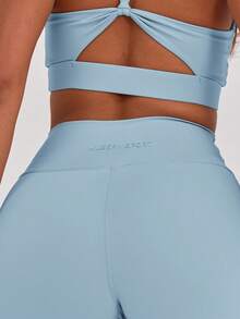 Musera Sport 交叉前腰带无缝运动短裤，适用于板式网球、网球、匹克球、健身房、瑜伽、普拉提、日常休闲等运动。 - 藍色 - 查看 3