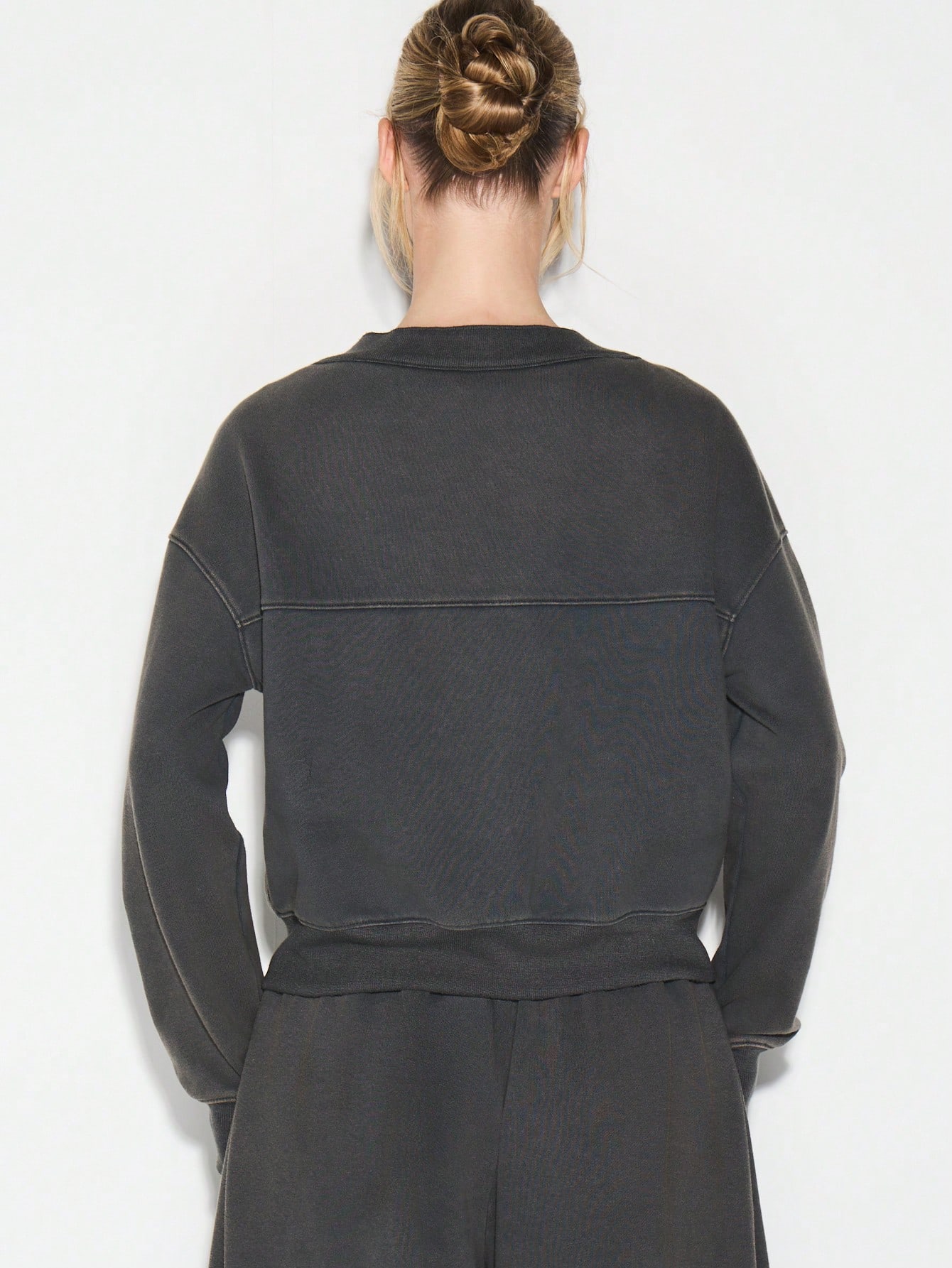 KIZN Strickjacke mit V-Ausschnitt und Knopfleiste vorne sowie Metalllasche