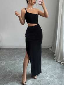 Selianne Mermaid-Inspired One-Shoulder Ruched Waist Dress - Black - View 1