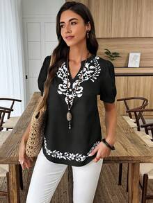 SHEIN LUNE Áo sơ mi cổ khoét họa tiết hoa thường ngày dành cho nữ khi đi nghỉ - màu đen - Xem 5